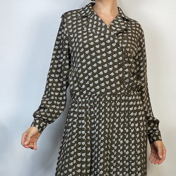 Vintage 80s SILKY Abstract SHELL Print PLEATED Dress! Medium, 8 - Picture 3 of 7